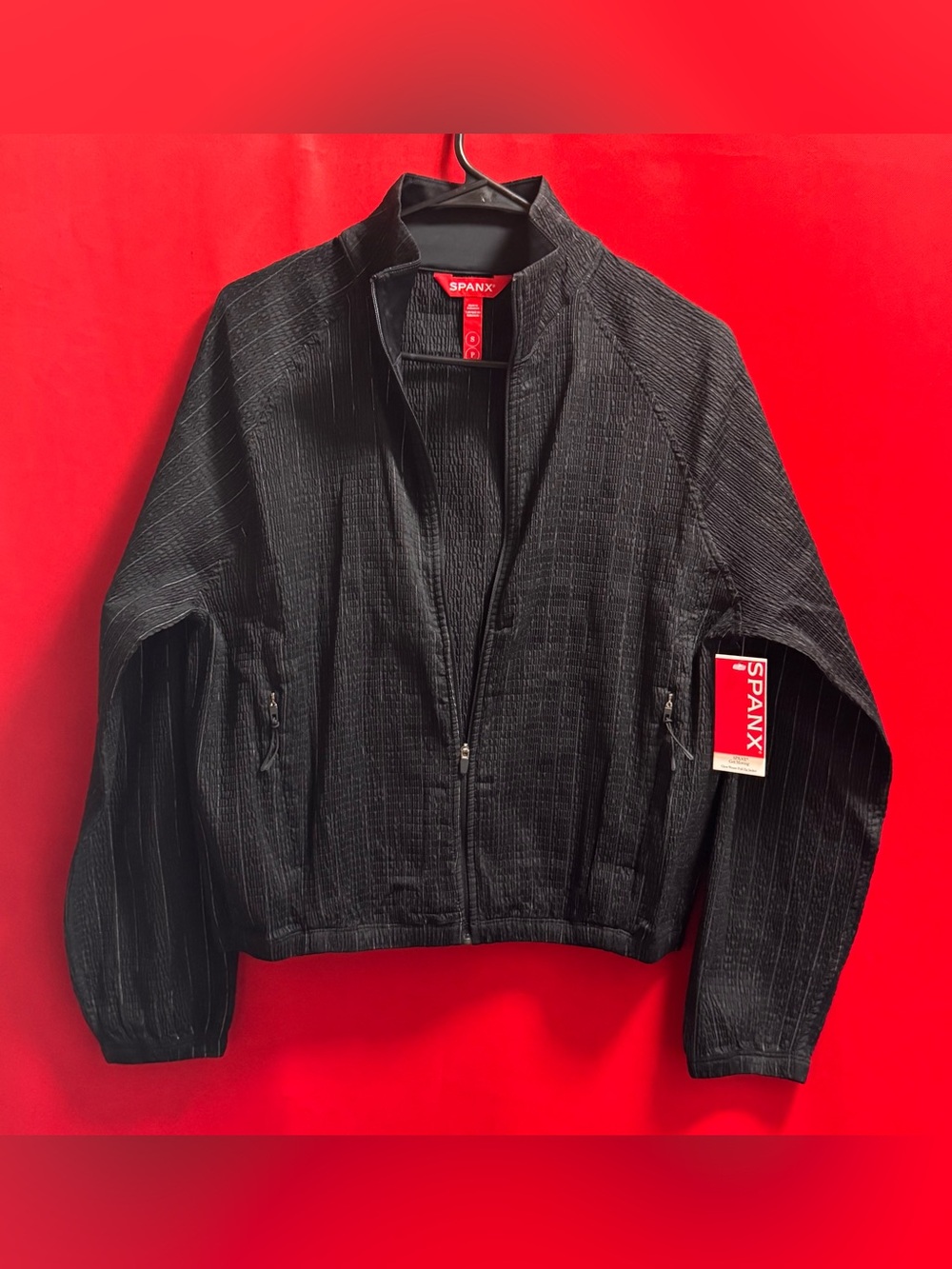 🔥#650- NWT SPANX Black Cropped Textured “Get Moving Reflective Jacket” Sz.Small